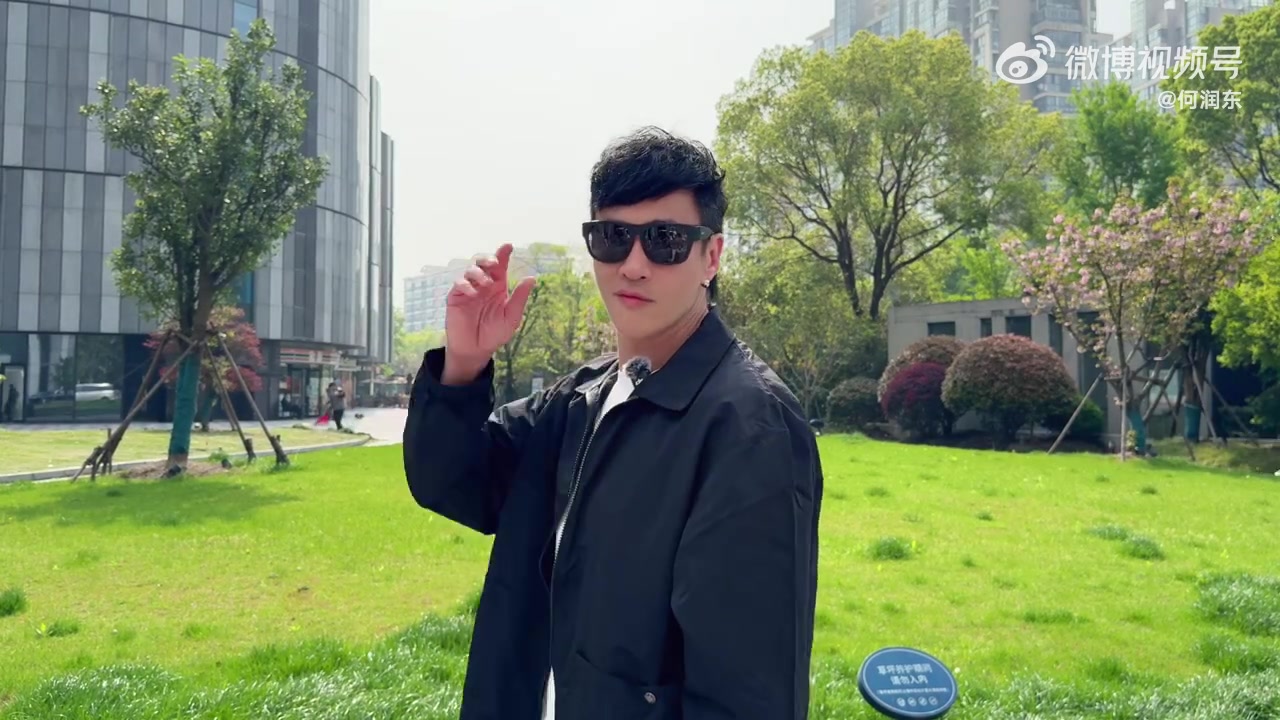 何润东以项羽身份助阵苏超宿迁队主场首秀 何润东以项羽身份助阵苏超宿迁队主场首秀