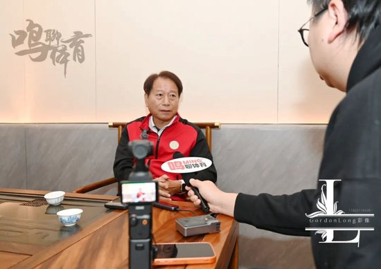 周穗安:省超决赛球迷优势定胜负 传承赛创全球退役球员参与之最 周穗安:省超决赛球迷优势定胜负 传承赛创全球退役球员参与之最