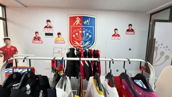 中乙首例:广州蒲公英品牌形象店落地越秀山 中乙首例:广州蒲公英品牌形象店落地越秀山