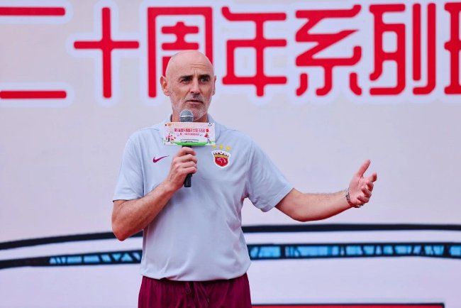 梅伦多:与武磊西班牙时期有化学反应 盼其尽快回归 梅伦多:与武磊西班牙时期有化学反应 盼其尽快回归
